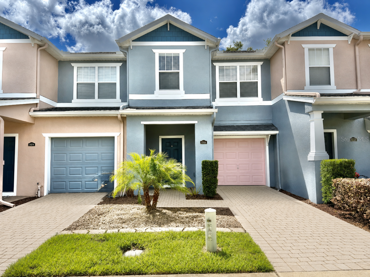 823 Pine Pointe Lane - 1